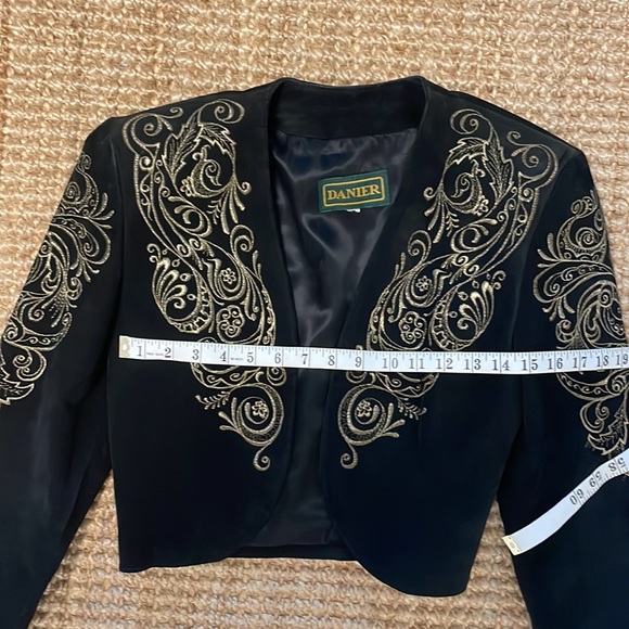 Suede vintage leather Danier bolero cropped jacket with exaggerated shoulders - Picture 6 of 6